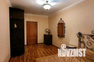 3-к квартира, посуточно, 79м2, 1/4 этаж