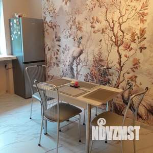 2-к квартира, посуточно, 64м2, 2/2 этаж