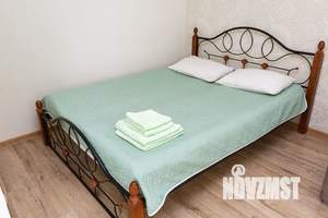 Студия квартира, посуточно, 30м2, 7/10 этаж