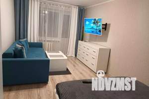 1-к квартира, посуточно, 38м2, 4/4 этаж