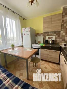 2-к квартира, посуточно, 48м2, 2/5 этаж