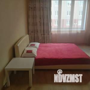 1-к квартира, посуточно, 47м2, 3/9 этаж