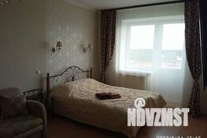 1-к квартира, посуточно, 40м2, 7/8 этаж