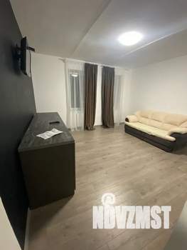 1-к квартира, посуточно, 40м2, 3/8 этаж