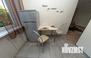 2-к квартира, посуточно, 44м2, 3/5 этаж