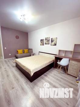 1-к квартира, посуточно, 40м2, 2/9 этаж