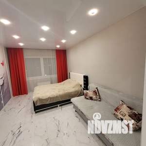 1-к квартира, посуточно, 43м2, 7/10 этаж