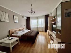 1-к квартира, посуточно, 43м2, 1/1 этаж