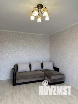 1-к квартира, посуточно, 34м2, 6/9 этаж