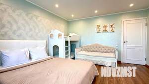 2-к квартира, посуточно, 60м2, 1/1 этаж