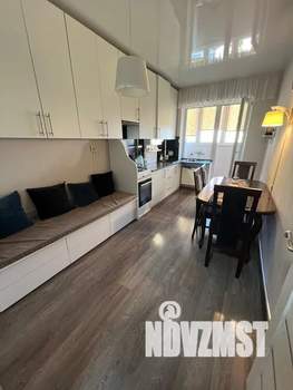 1-к квартира, посуточно, 43м2, 4/9 этаж