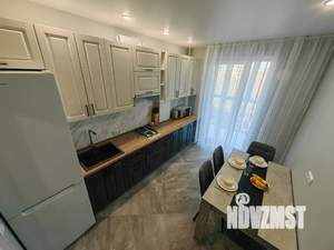 1-к квартира, посуточно, 38м2, 4/8 этаж