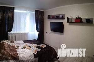 1-к квартира, посуточно, 35м2, 3/10 этаж