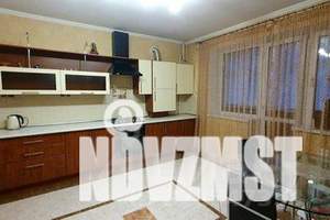 3-к квартира, посуточно, 79м2, 1/4 этаж