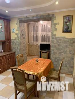 2-к квартира, посуточно, 83м2, 1/10 этаж