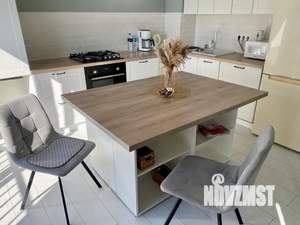 3-к квартира, посуточно, 107м2, 7/8 этаж