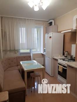 1-к квартира, посуточно, 41м2, 2/10 этаж