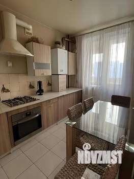 1-к квартира, посуточно, 35м2, 4/8 этаж