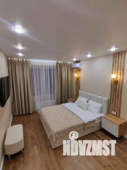 1-к квартира, посуточно, 38м2, 3/8 этаж