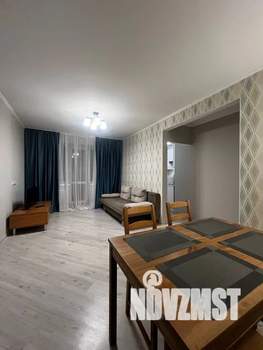 3-к квартира, посуточно, 58м2, 5/5 этаж