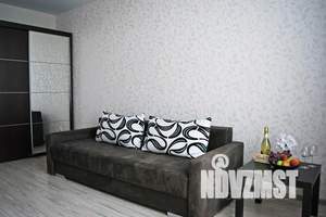 1-к квартира, посуточно, 35м2, 1/16 этаж