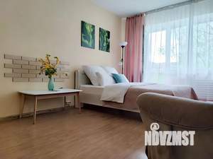 1-к квартира, посуточно, 38м2, 2/9 этаж