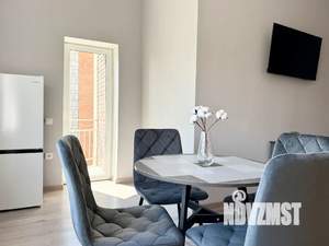1-к квартира, посуточно, 55м2, 2/4 этаж