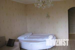 1-к квартира, посуточно, 42м2, 4/7 этаж