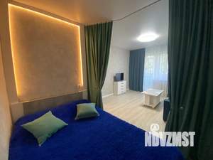 1-к квартира, посуточно, 38м2, 3/5 этаж