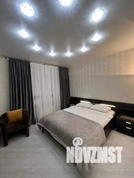 1-к квартира, посуточно, 40м2, 7/8 этаж