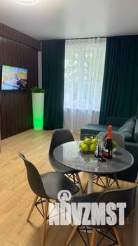 1-к квартира, посуточно, 41м2, 1/7 этаж