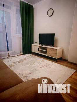 1-к квартира, посуточно, 42м2, 7/10 этаж