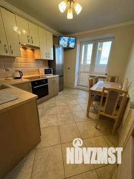 1-к квартира, посуточно, 40м2, 11/13 этаж