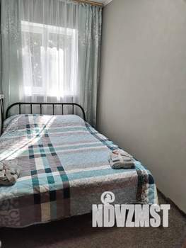 2-к квартира, посуточно, 40м2, 3/3 этаж