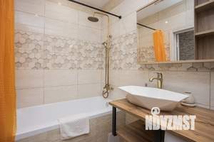 2-к квартира, посуточно, 72м2, 1/1 этаж