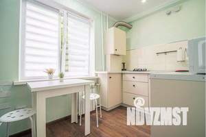 2-к квартира, посуточно, 42м2, 2/5 этаж