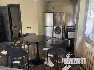 Студия квартира, посуточно, 43м2, 1/5 этаж