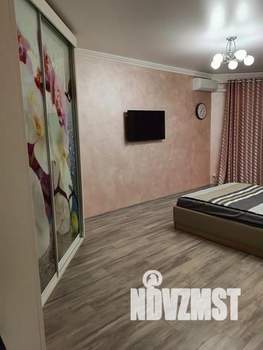 1-к квартира, посуточно, 37м2, 1/1 этаж