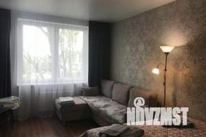 1-к квартира, посуточно, 42м2, 3/7 этаж