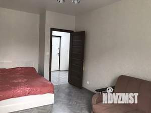 1-к квартира, посуточно, 40м2, 1/8 этаж