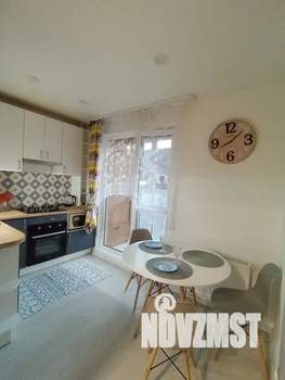 1-к квартира, посуточно, 36м2, 1/9 этаж