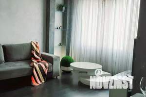 1-к квартира, посуточно, 65м2, 3/9 этаж