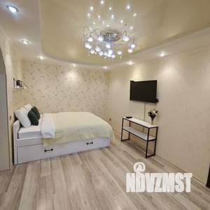2-к квартира, посуточно, 44м2, 1/1 этаж