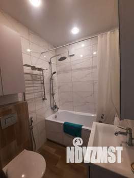 1-к квартира, посуточно, 39м2, 6/9 этаж