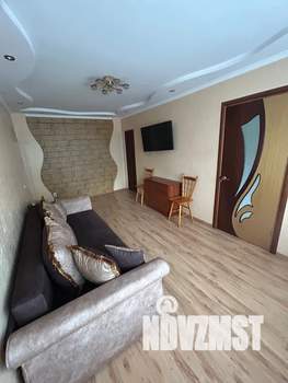 3-к квартира, посуточно, 75м2, 2/6 этаж