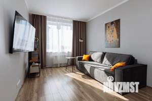 1-к квартира, посуточно, 38м2, 4/9 этаж