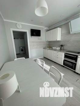1-к квартира, посуточно, 60м2, 1/1 этаж
