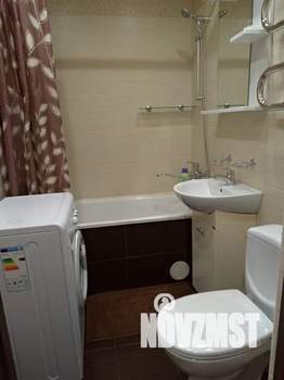 1-к квартира, посуточно, 38м2, 4/4 этаж