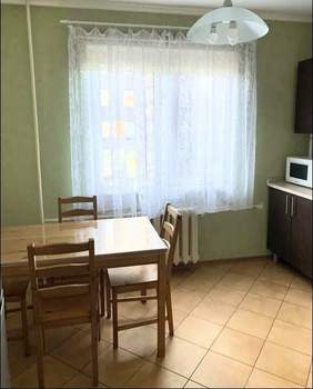 1-к квартира, на длительный срок, 40м2, 4/10 этаж