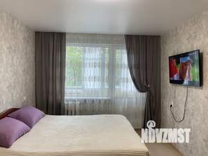 1-к квартира, посуточно, 36м2, 2/10 этаж